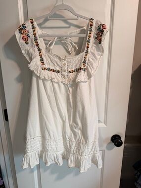 Urban Outfitters White Boho Embroidered Tank with Multicolor Floral Detail